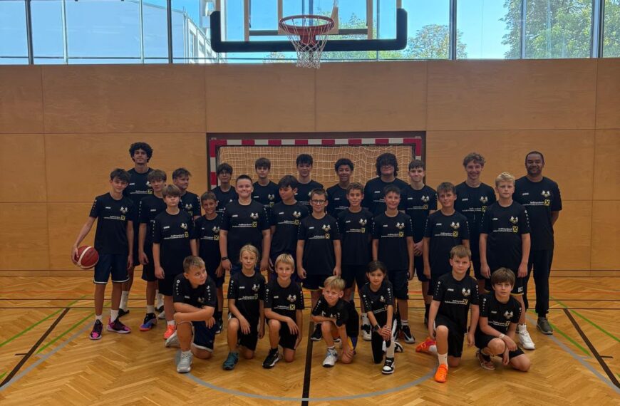 Erster Camp-Tag bei Queens & Kings! 👑